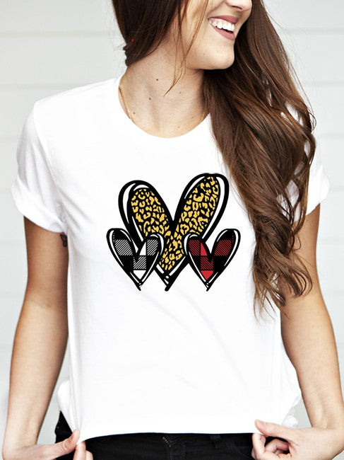 Camiseta con estampado de corazones