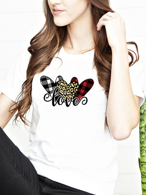 Camiseta Patern Hearts Love