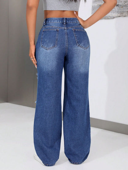 Jeans desgastados con bolsillos