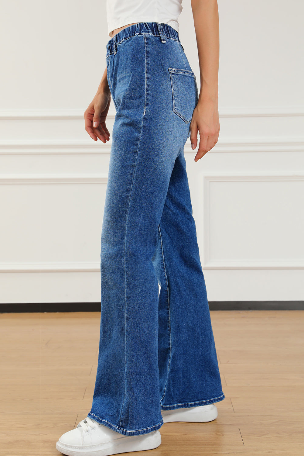 Elastic Waist Bootcut Jeans with Pockets