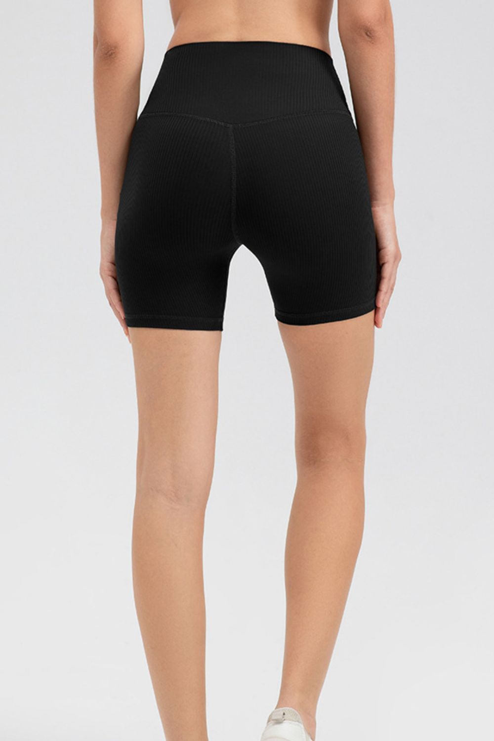 Shorts deportivos de corte slim con cinturilla ancha