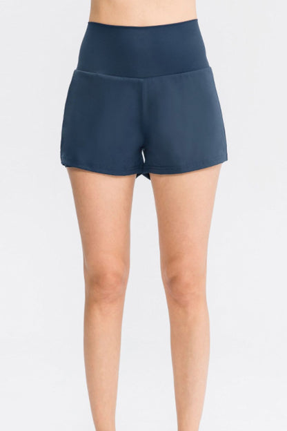 Shorts deportivos de cintura ancha con bolsillos