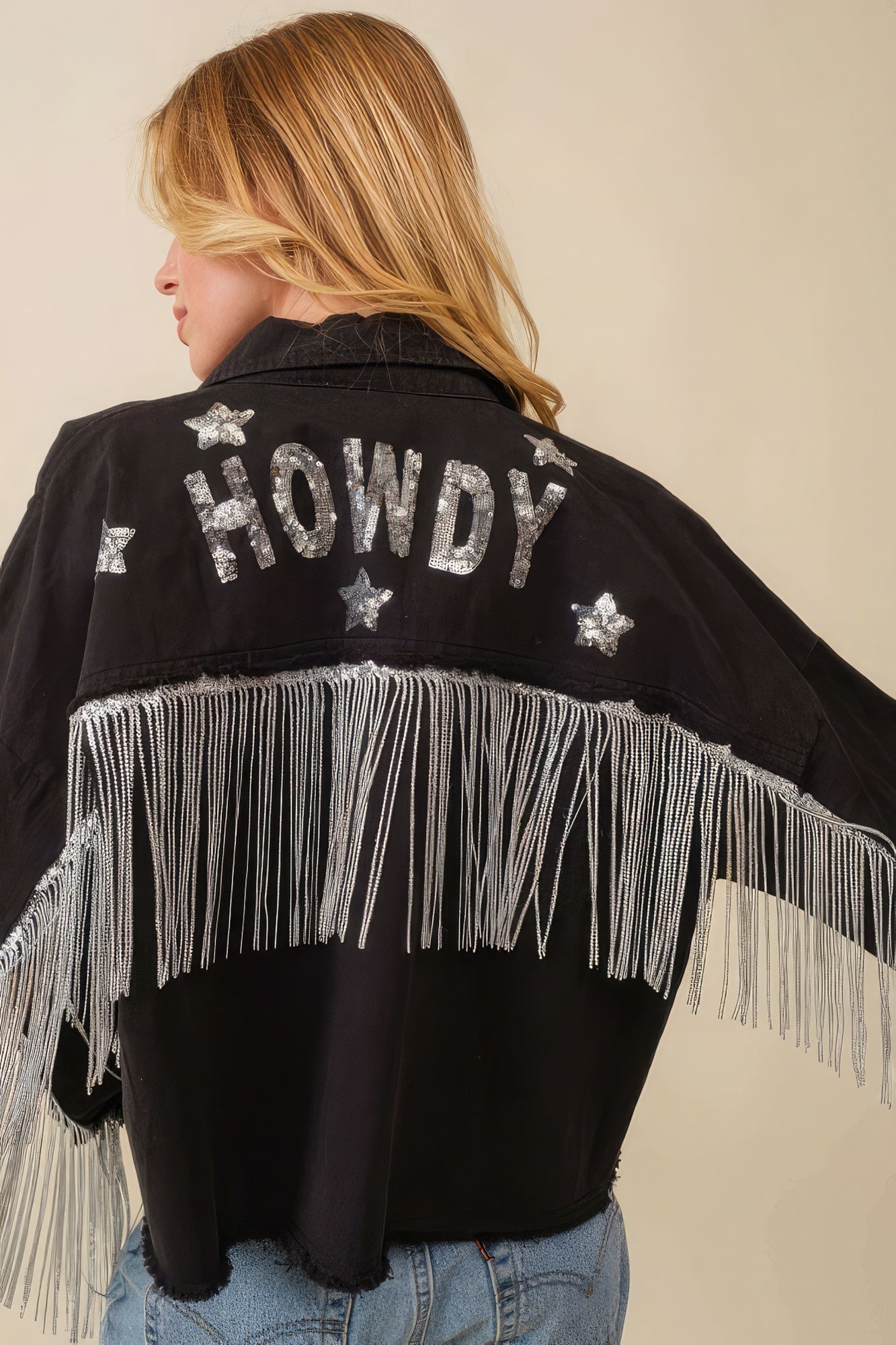 Chaqueta Howdy con flecos de lentejuelas y parches de estrellas